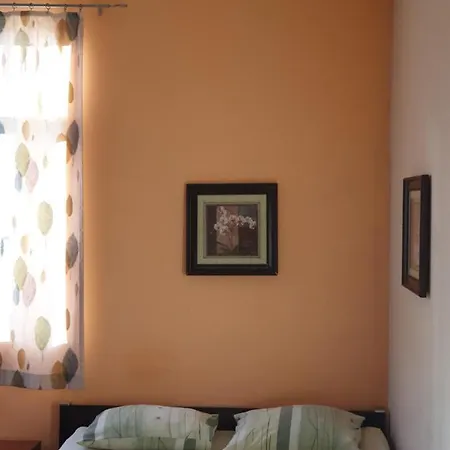 Elegance On A Budget - For Rent In Center Sofia