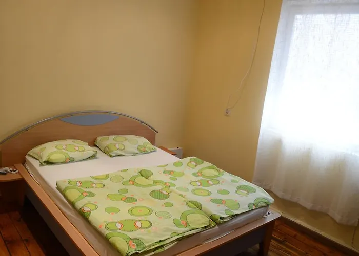 Elegance On A Budget - For Rent In Center