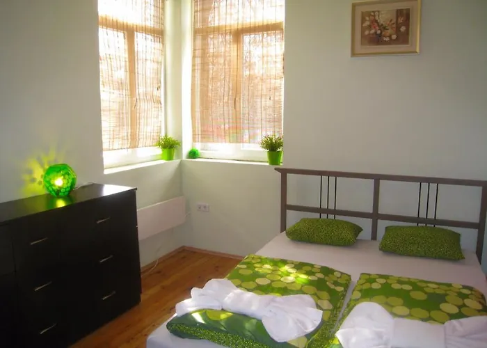 Elegance On A Budget - For Rent In Center סופיה