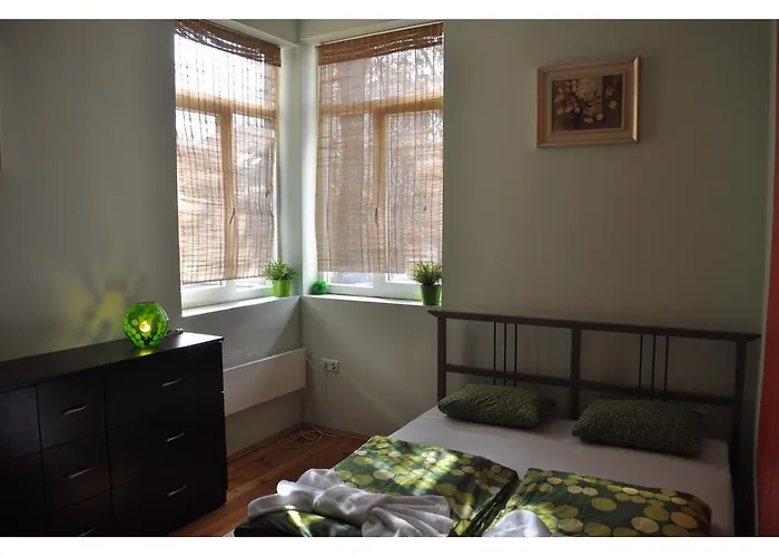 אכסניה Elegance On A Budget - For Rent In Center