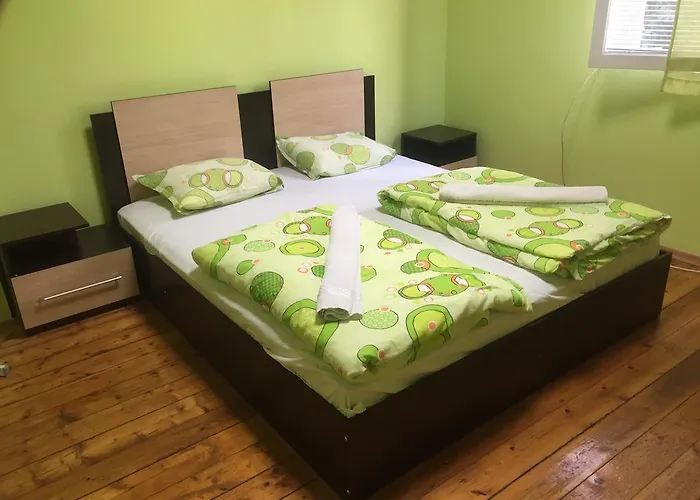 Elegance On A Budget - For Rent In Center * סופיה