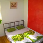 Ostello Elegance On A Budget - For Rent In Center *