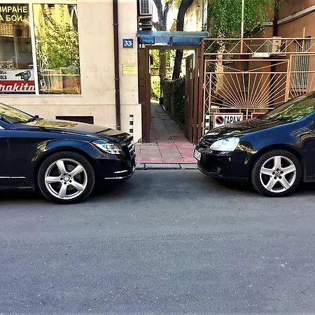 Elegance On A Budget - For Rent In Center Hostel *