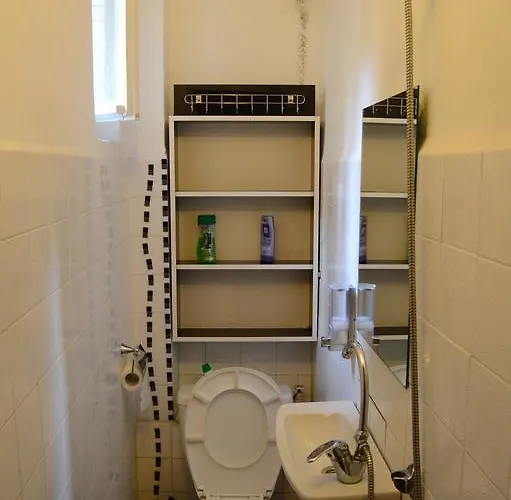 Hostel Elegance On A Budget - For Rent In Center