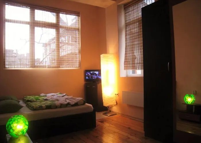 Elegance On A Budget - For Rent In Center *