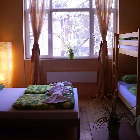 Elegance On A Budget - For Rent In Center