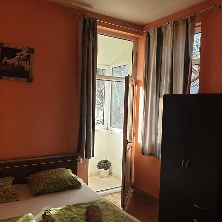 Elegance On A Budget - For Rent In Center סופיה