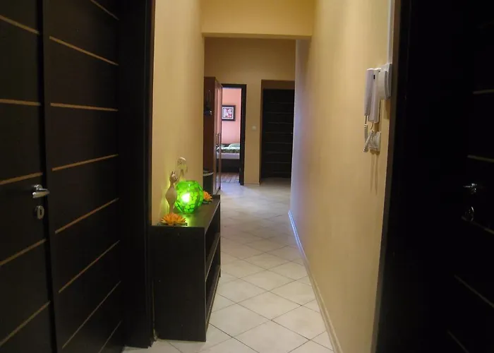 Auberge de jeunesse Elegance On A Budget - For Rent In Center Sofia