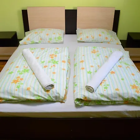 Elegance On A Budget - For Rent In Center Sófia