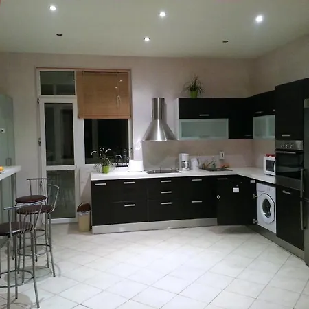 Elegance On A Budget - For Rent In Center *