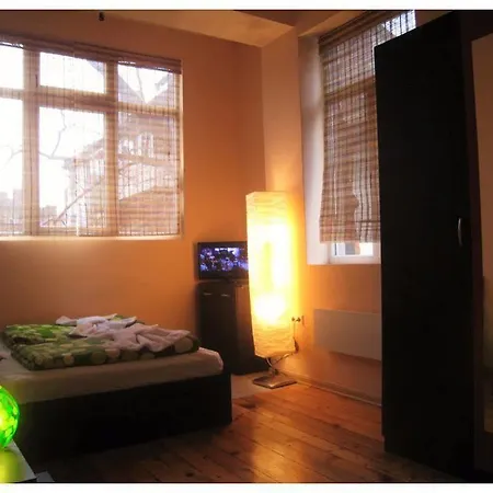 Elegance On A Budget - For Rent In Center *