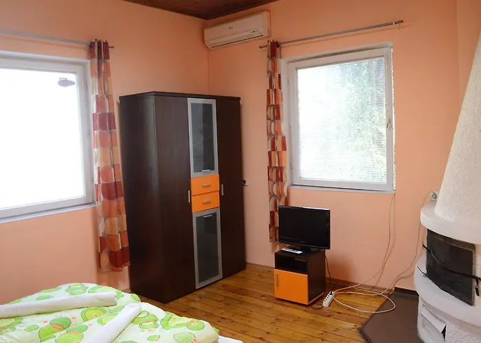 Elegance On A Budget - For Rent In Center 소피아